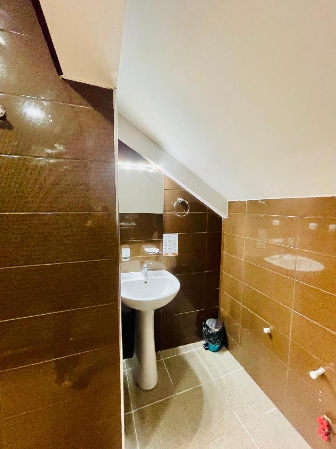 Quality Inn טביליסי מראה חיצוני תמונה